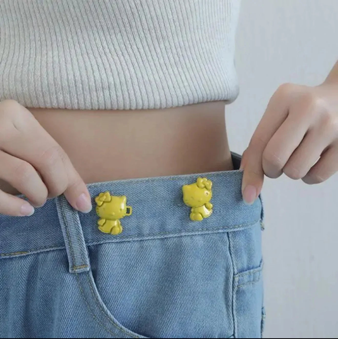 2pcs Sanrio Hello Kitty Adjustable Waist Snap Buckles